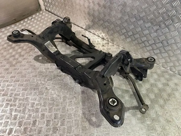 Volvo XC60 2015 Traverse arrière OEM 3524094 image 6