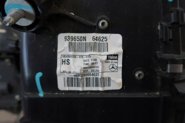 Núcleo calefactor Mercedes GL OEM 2518340161 - Usado image 3