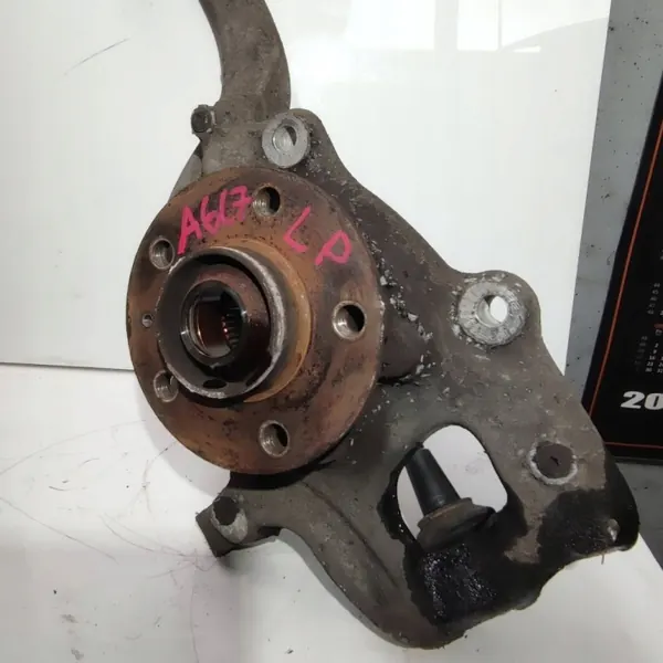 Framvänster Nav Audi A6 C7 OEM 4G0407253B - Begagnad image 4