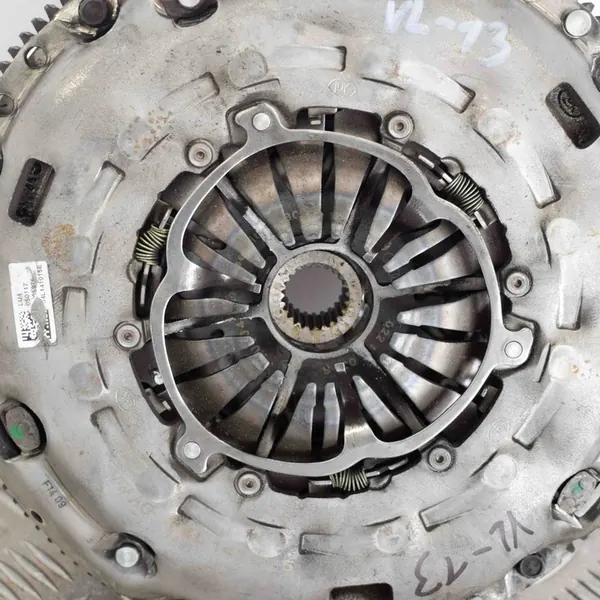 Kit de embreagem VW Passat B8 2.0L 2015 04L105266C image 2