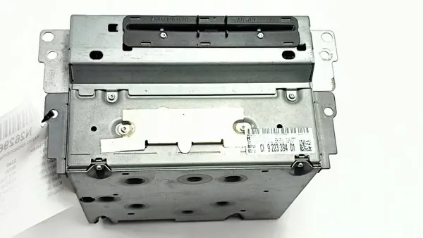 Radio OEM 9223394 pour BMW F01 730D - Occasion image 2