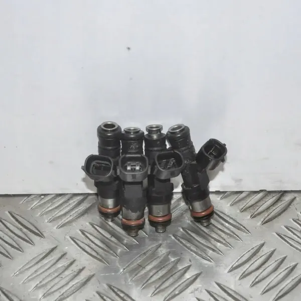 Nissan Micra III K12 Injectorens set 2008 image 2