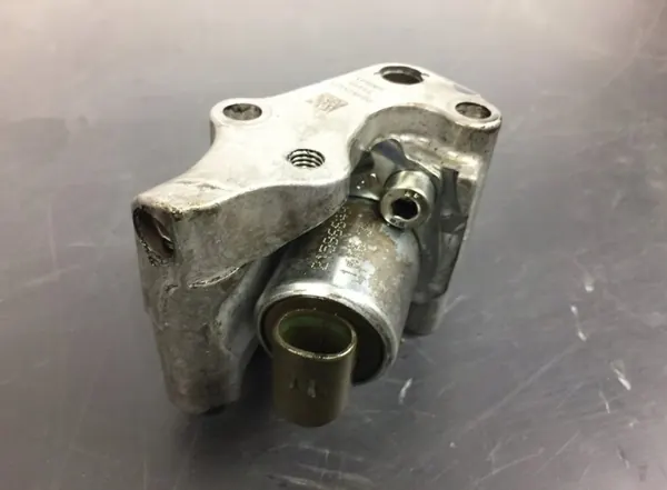 Volvo Abgasbremsventilblock OEM 21515323 image 3