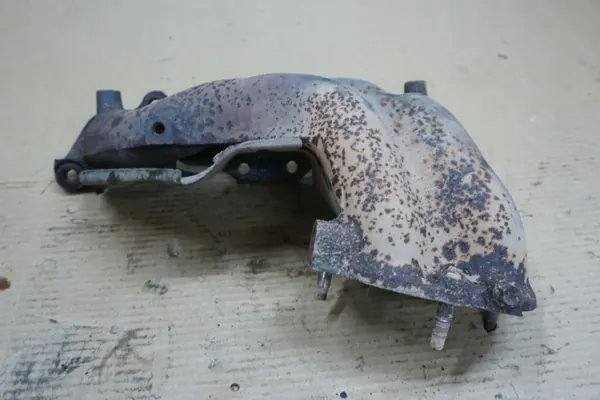 Pakoputken keräin OEM RAV4 I 2,0 16V 94-00 image 3