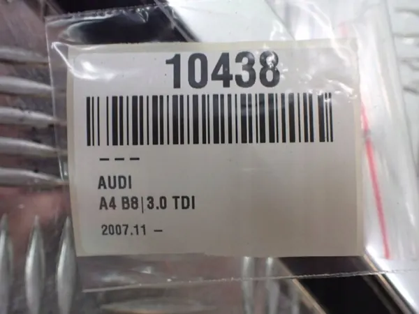 Barras de techo Audi A4 B8 OEM 8K9860021A - Usado image 10