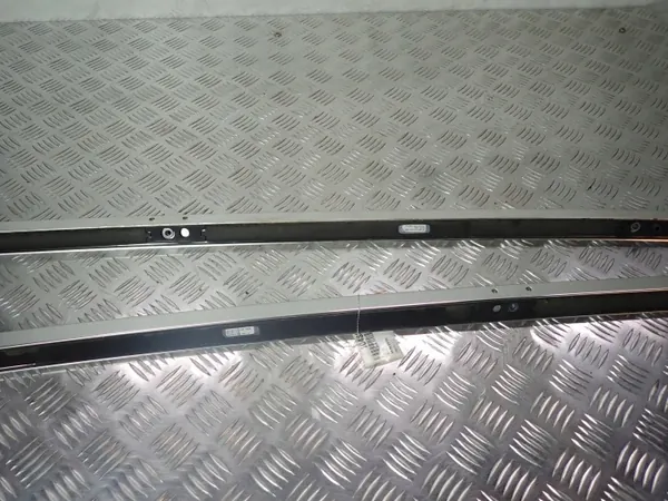 Barras de techo Audi A4 B8 OEM 8K9860021A - Usado image 6