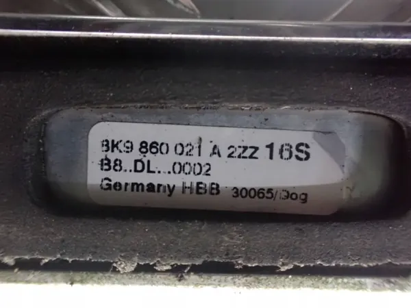 Barras de techo Audi A4 B8 OEM 8K9860021A - Usado image 8