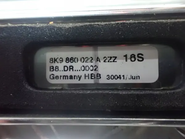 Barras de techo Audi A4 B8 OEM 8K9860021A - Usado image 9