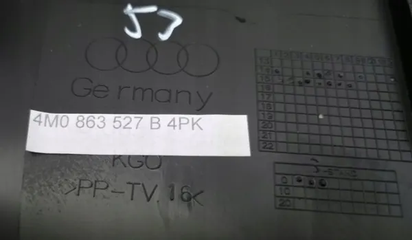 Vasen matkatavaratuki OEM 4M0863527B Audi Q7 image 5