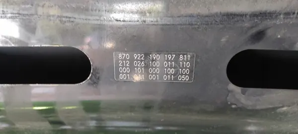 MERCEDES E W 212 Lift 13-16 Motorhuv A2128800357 image 7