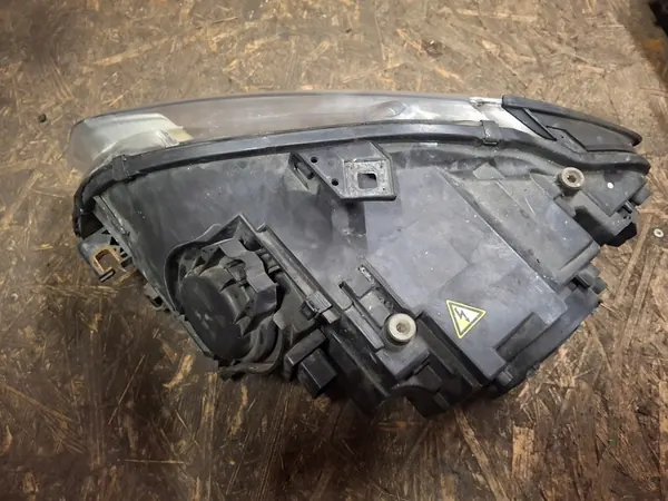 Faros Derecho Audi A4 S4 B7 Bi-Xenón image 3