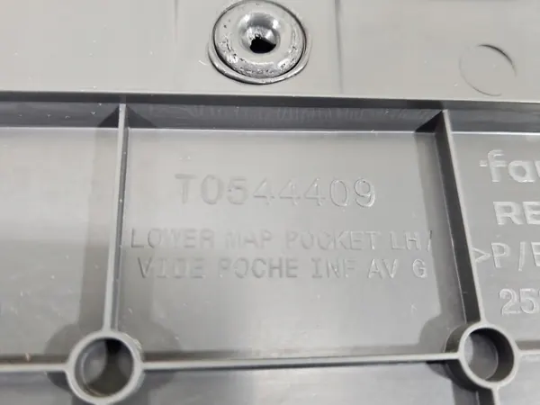 Panel de Puerta Delantera Izquierda OEM 2539900X Renault Trafic III image 5