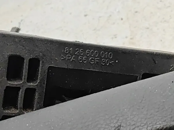 Pomo de mudanças Opel Zafira C OEM 8126600010 Usado image 4