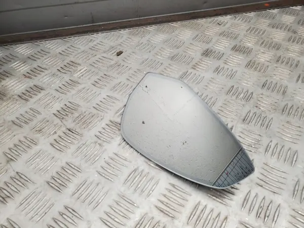 Audi A4 S4 B9 2017 oikea puoli peilisisäosa OEM ATV75241 image 2
