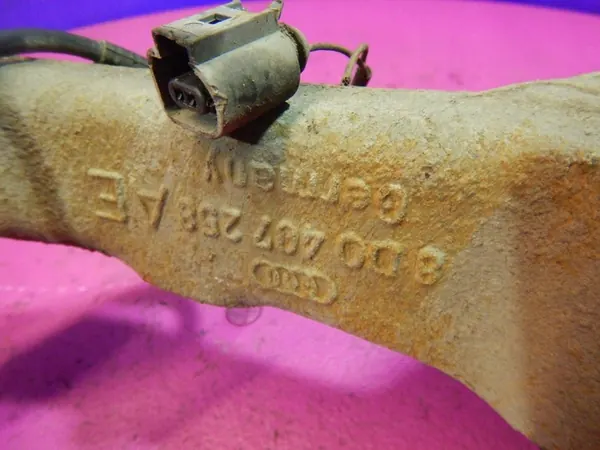 VW PASSAT B5 00-05 Mozzo Direzionale Anteriore Destro ABS 8D0407258AE image 3