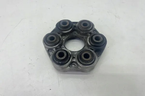 Accouplement en caoutchouc arbre de transmission BMW 5 (F10) image 1