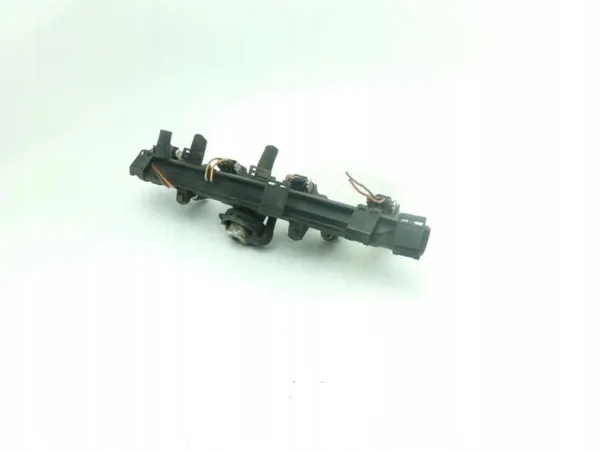 OEM 030133319AA Ruiskutuskaista Seat Ibiza III 1.4 image 3