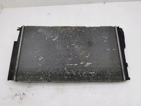 BMW i3 2017 Waterradiator OEM 8672107 - Gebruikt image 10