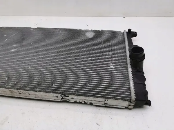 BMW i3 2017 Waterradiator OEM 8672107 - Gebruikt image 9