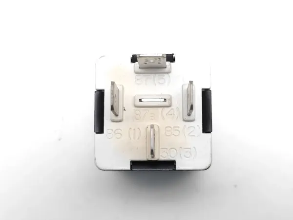 Jeu de relais OEM 7038900319 pour VW Touareg 3.0 TDI image 6