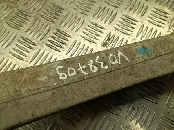 Braccio di Controllo Anteriore Volkswagen Touareg III CR 2024 Destro 4M0407694 image 3