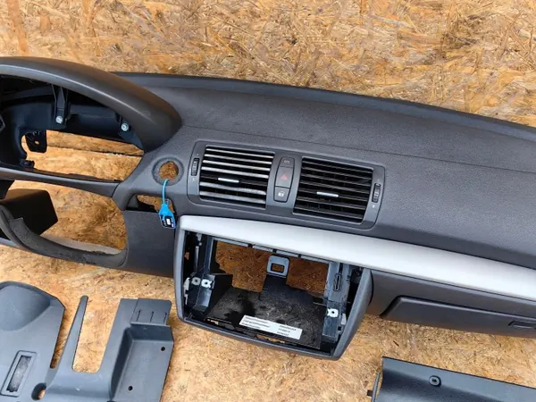 OEM instrumentpanel för BMW 1-serie E81/E82/E87/E88 - Svart image 8