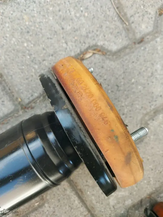 Fram Höger Stötdämpare Mercedes SL R230 image 4