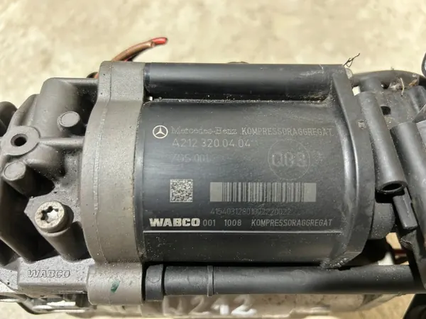 Mercedes W212 CLS 218 Kompressor Airmatic OEM xcvW212as34 image 3