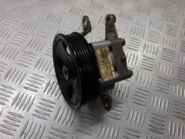 Nissan Servolenkpumpe OEM 7613955133 Gebraucht image 2