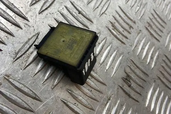 Kopplingscylinder VW PASSAT B6 3C0927810D image 2