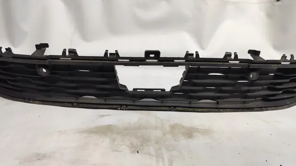 Rejilla central inferior Opel Corsa F 2019-2023 OEM 9829832380 image 4