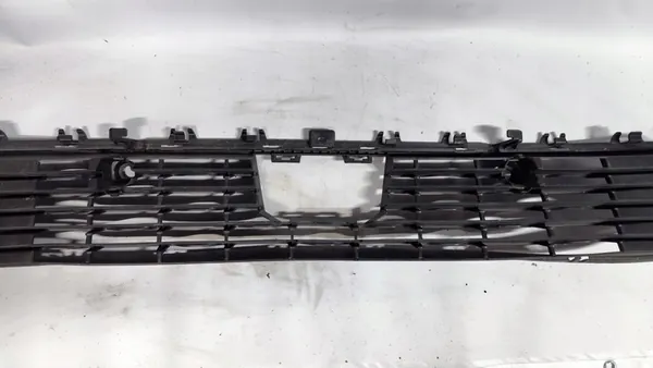 Rejilla central inferior Opel Corsa F 2019-2023 OEM 9829832380 image 8