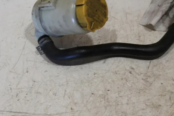 Réservoir de direction SG pour Subaru Forester II image 3