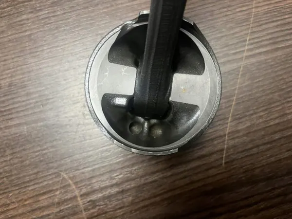 Piston Mercedes-Benz Sprinter W906 OEM 6460300717 image 6