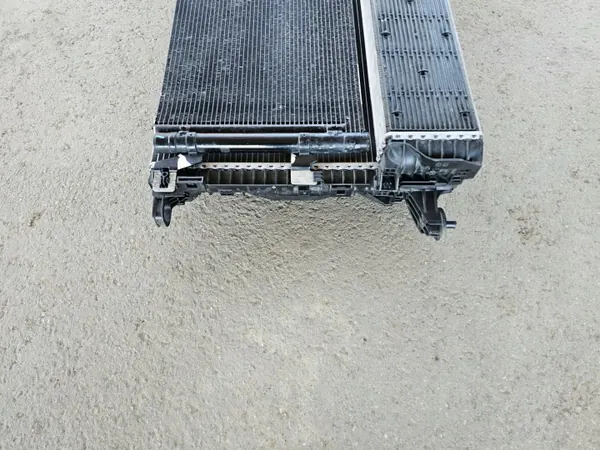 Kylarfläkt Set OEM 80A145804A Audi Q5 2.0 TDI image 4