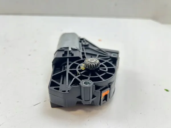 BMW Schiebedachmotor OEM 7706001101 für 5er GT image 6