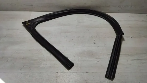 Voorportier ruitdichting links OEM 16671 Alfa Romeo image 5