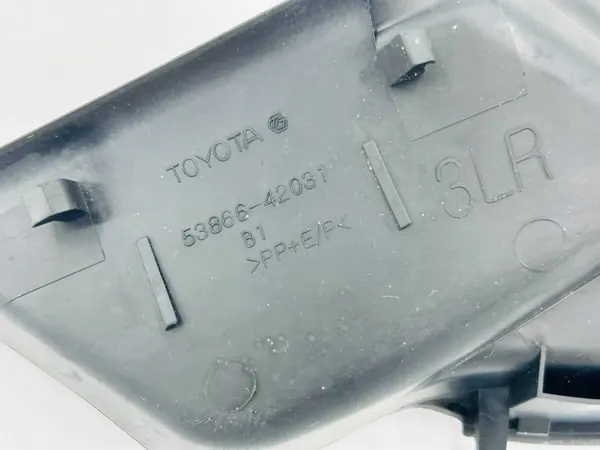 OEM OYT27050 Oikea Ikkunareunus Toyota RAV4:lle image 6