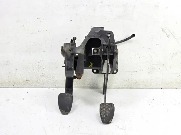 OEM SPRINTER W903 Koppeling-/Rempedaal Basis 00-06 image 3