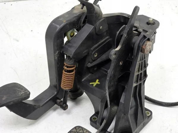 OEM SPRINTER W903 Koppeling-/Rempedaal Basis 00-06 image 6