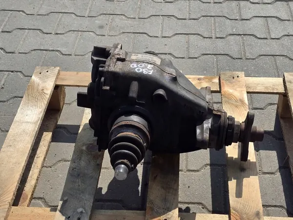 BMW 3 F30 F31 Diferencial Trasero 2.0D 3.23 OE 7599475 image 3