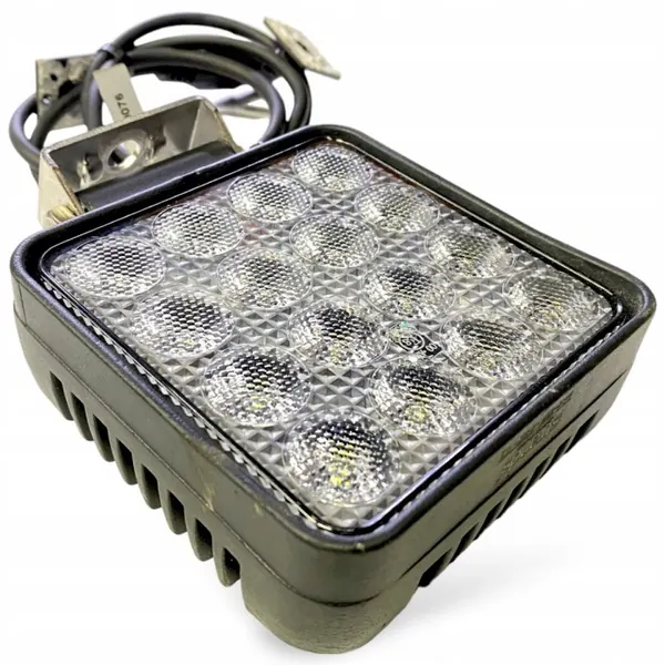 Lampe de travail MAN OEM 908517-110 - État utilisé image 6