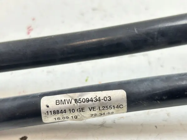 BMW 5 GT F07 Öljynjäähdytinlinja OEM 850943403 image 4