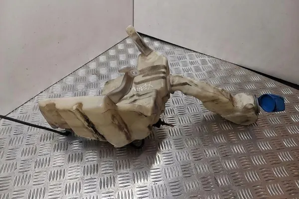 Pesuainesäiliö VW PASSAT B7 ALLTRACK 3B0955453AD image 4