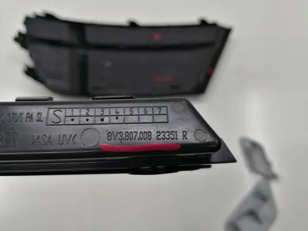 Rejilla de parachoques + tapa Audi A3 image 8