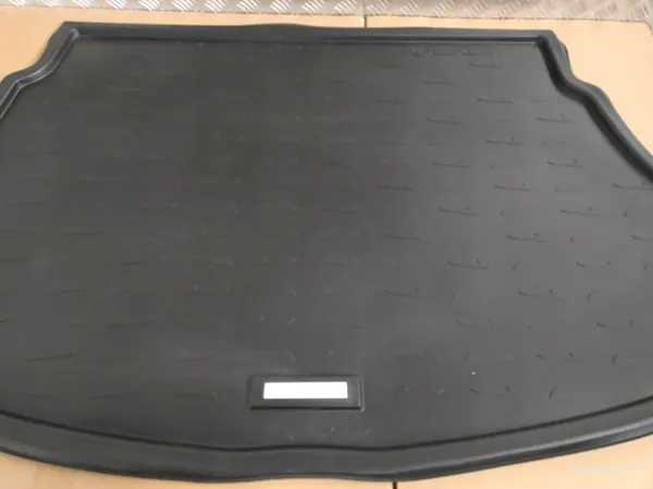 Lexus UX 2018-2026 Tavaratilamatto OEM PW241-76000 image 3
