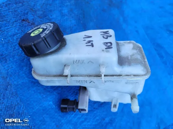 Opel Bremsflüssigkeitsbehälter OEM 32666978 - Gebraucht image 2