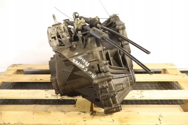 5-vaihteinen vaihdelaatikko MINI Cooper II 1.6TD image 3