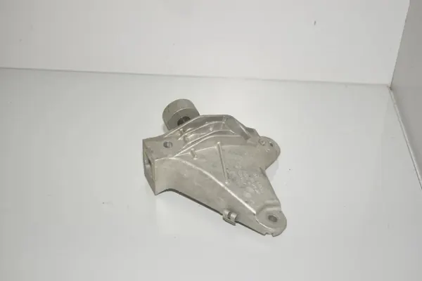 BMW 5 F10 moottorin oikea tuki OEM 22116775911 image 2