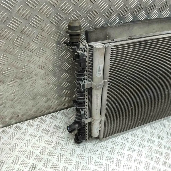 Pièces refroidissement OEM BK218C607D Ford Transit 2.0L image 5